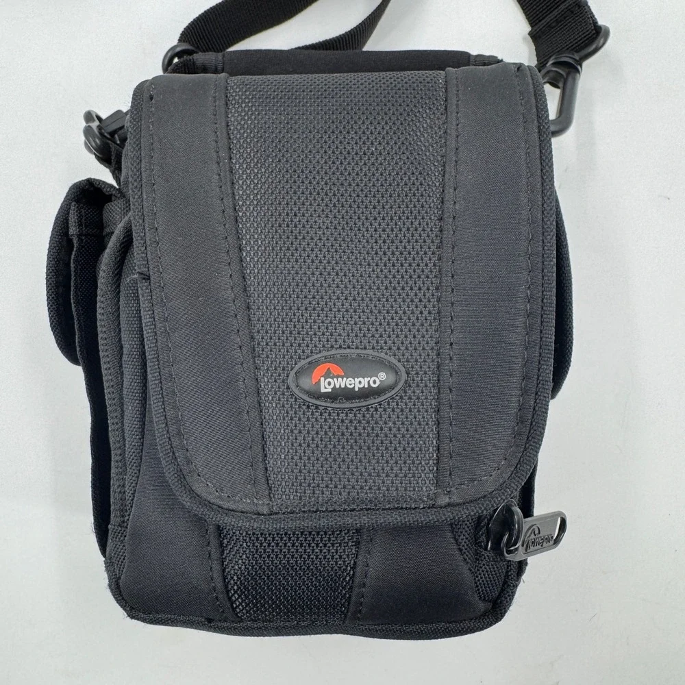 Lowepro Edit 100 Camera Bag Unisex OS Black Padded Shoulder Strap Utility Case